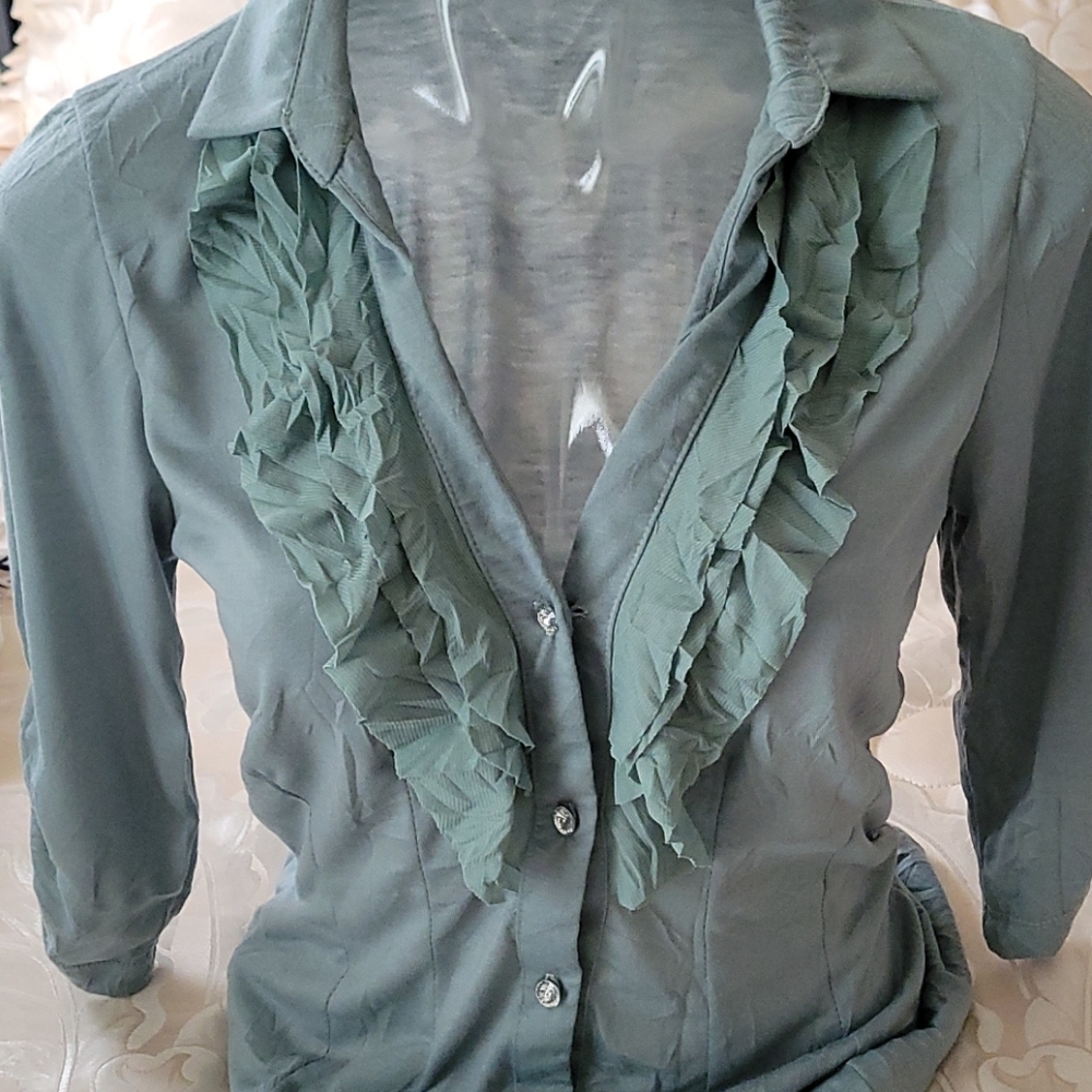 Top - Picture 3 of 10